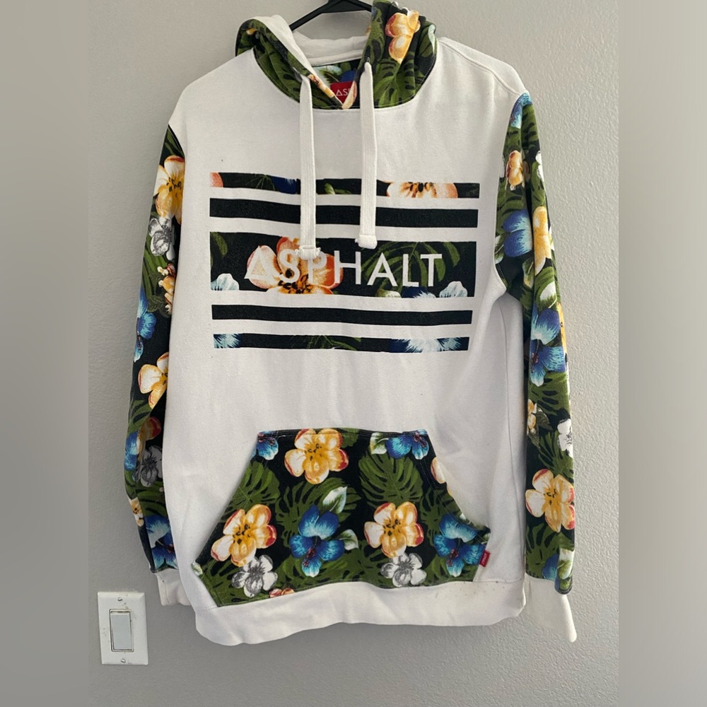 Women’s sweatshirt
